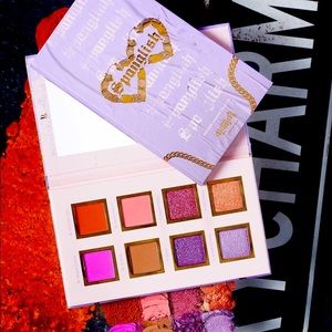 Alamar Cosmetics Spanglish Pressed Pigment Palette